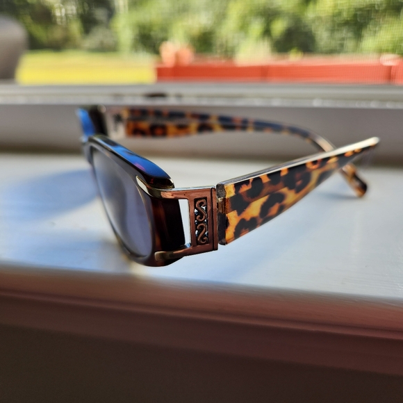 Brighton Sunglasses - Picture 2 of 3